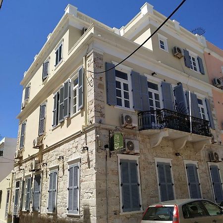 Fiera Guesthouse Ermoupoli Exterior foto