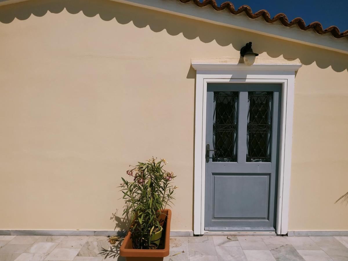 Fiera Guesthouse Ermoupoli Exterior foto