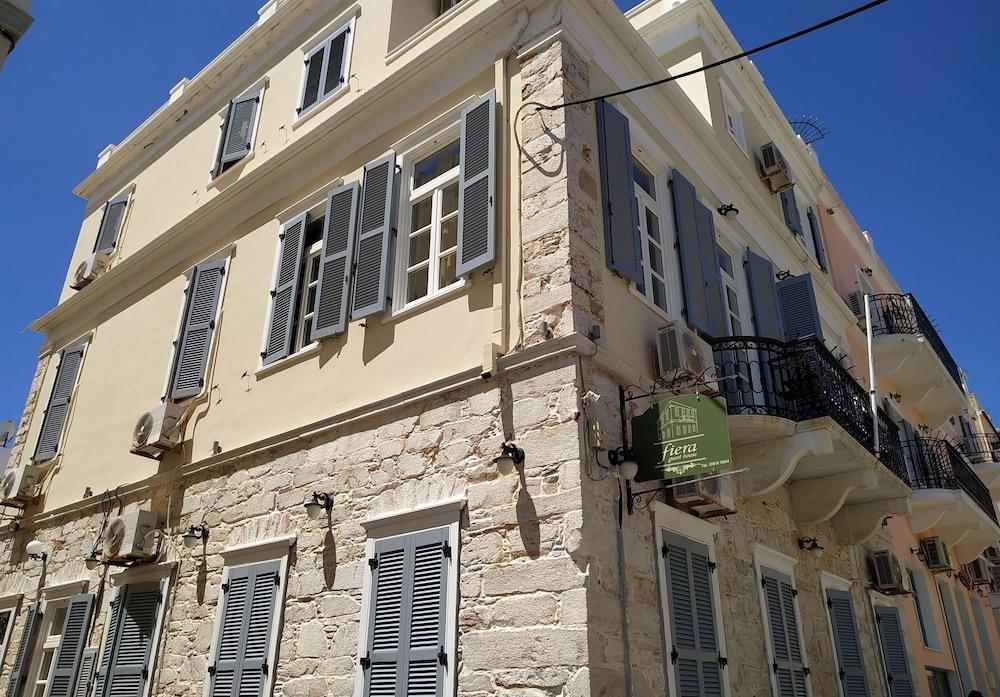 Fiera Guesthouse Ermoupoli Exterior foto
